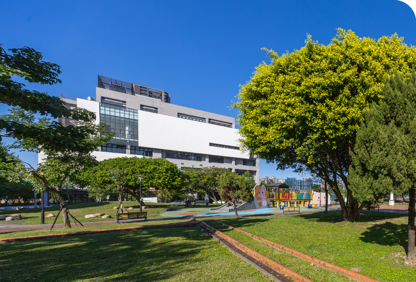 青少年活動中心